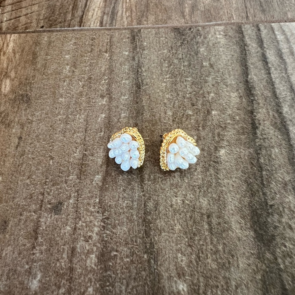 Vintage Pearl Heart Earrings